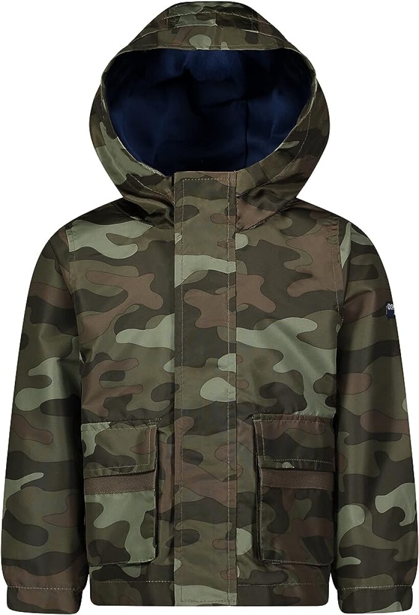 Campera resistente al agua, diseño camo. Talles 4T-7 