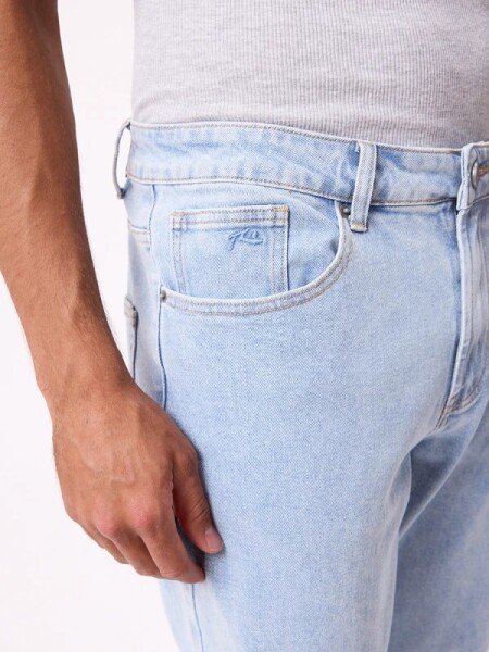 VAQUERO RUSTY TECHI JEA CLARO