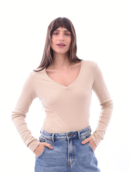 REMERA BASICA PETRA RIBB BEIGE