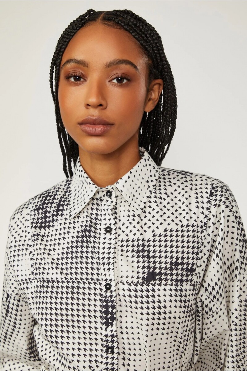 CAMISA ESTAMPADA Negro