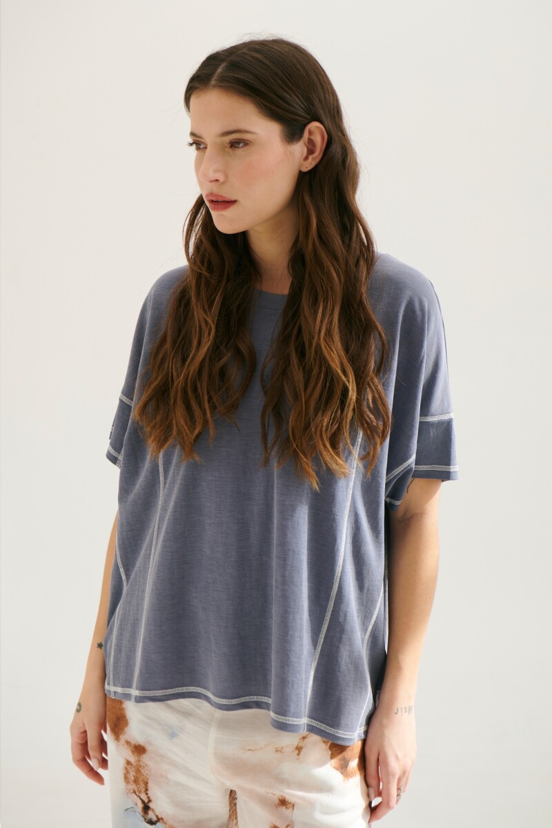 REMERA MACA AZUL