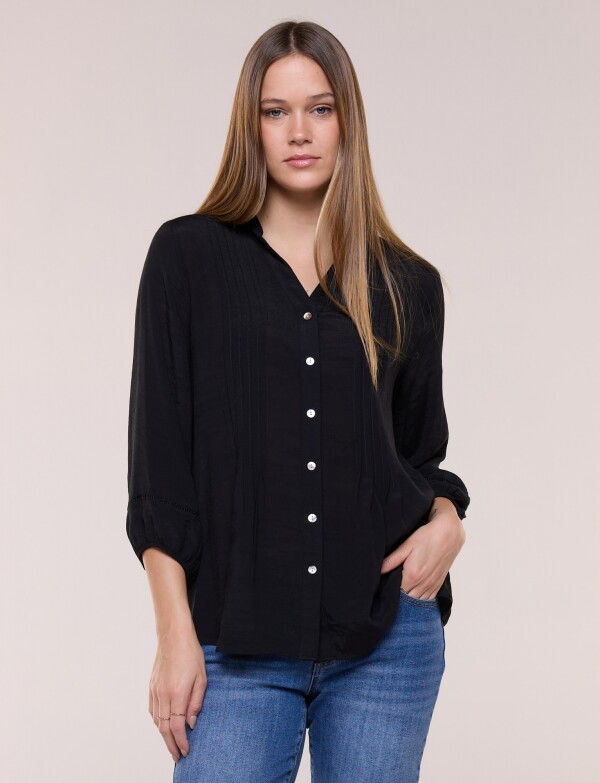 Blusa Con Alforzas En Delantero Y Botones NEGRO