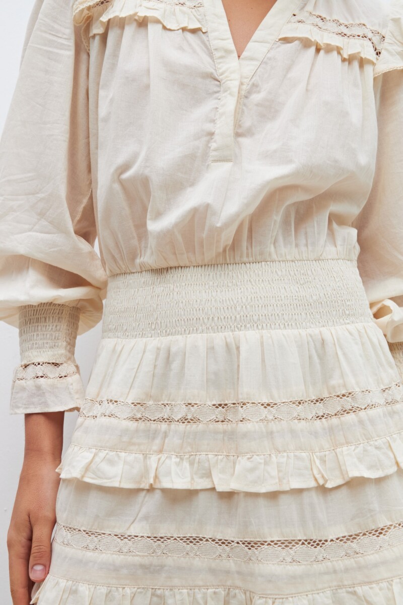 Vestido boho con volados beige