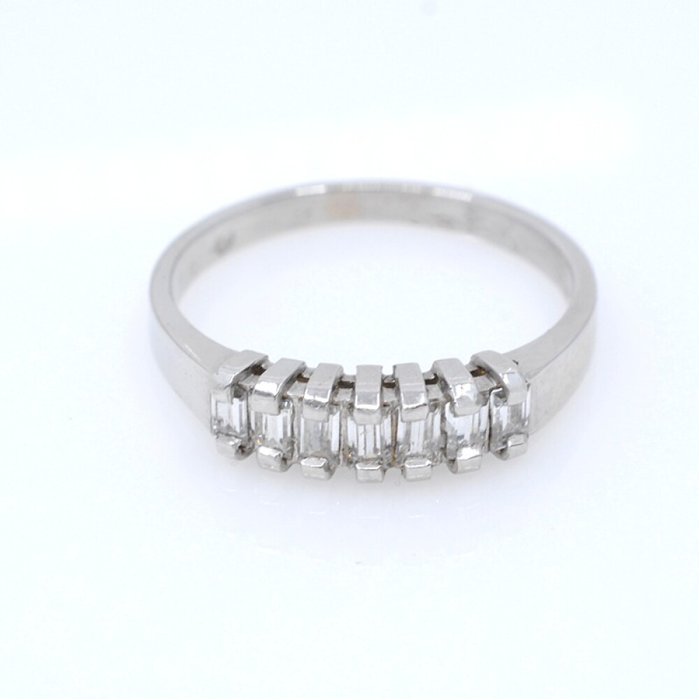 Anillo platino y brillantes baguettes Anillo platino y brillantes baguettes