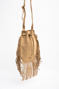 Cartera Flecos Gamuza Vegana Camel