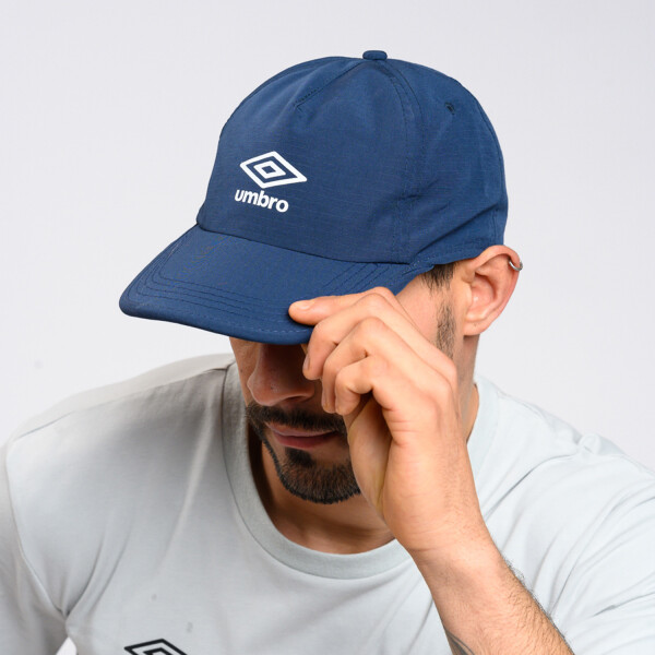 GORRO FIT Umbro 019