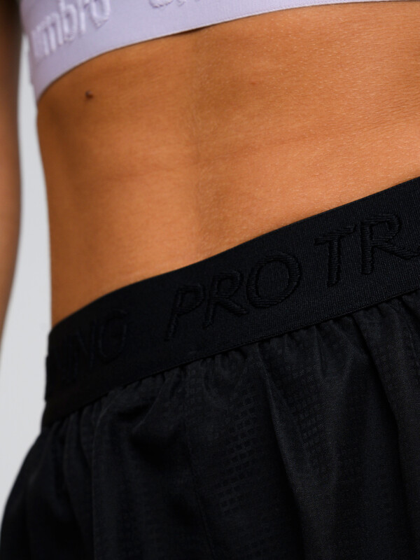 SHORT PRO TRAINING Umbro Mujer 002