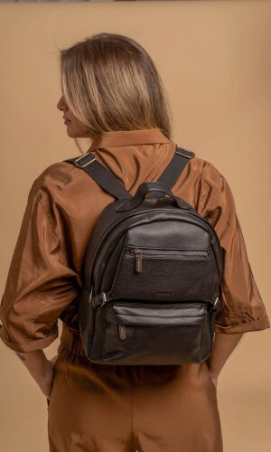 MOCHILA GERANIO NEGRO