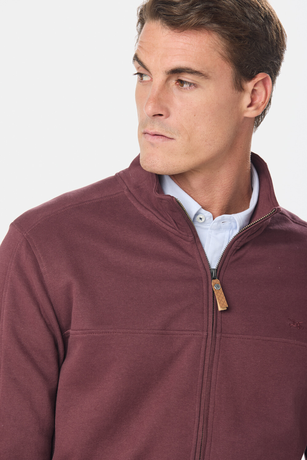 CAMPERA DE FELPA CUELLO ALTO Bordo