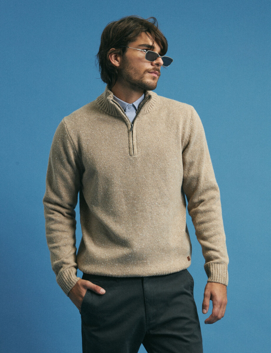 470421 REMERA HARRY Beige