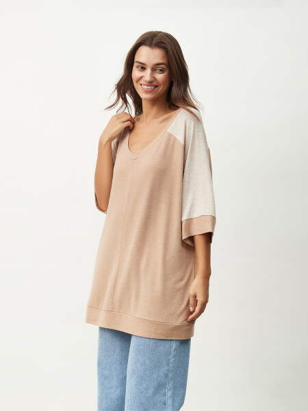 REMERA LEONOR BEIGE
