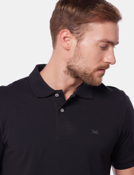 REMERA POLO LISA Negro