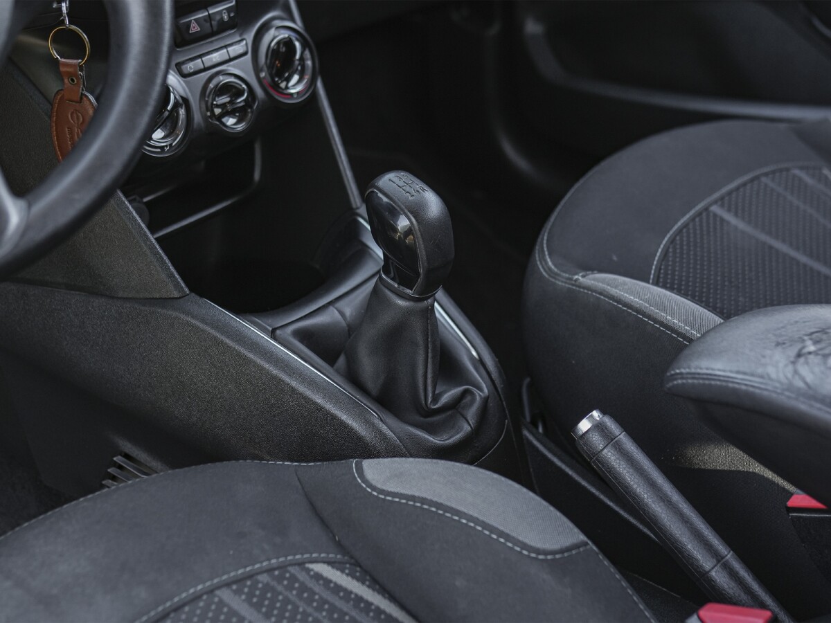 Peugeot 208 Active 1.2 | Permuta / Financia Peugeot 208 Active 1.2 | Permuta / Financia