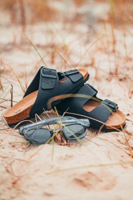 Sandalias Cuero / Negro U