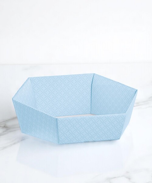 Cesto hexagonal 38x30x10 cm. - MATELASSE AZZURRO Cesto hexagonal 38x30x10 cm. - MATELASSE AZZURRO