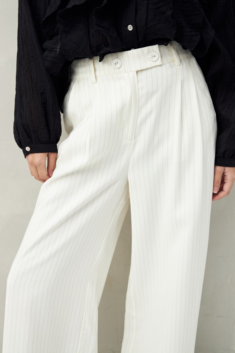 PANTALÓN KIA Crudo