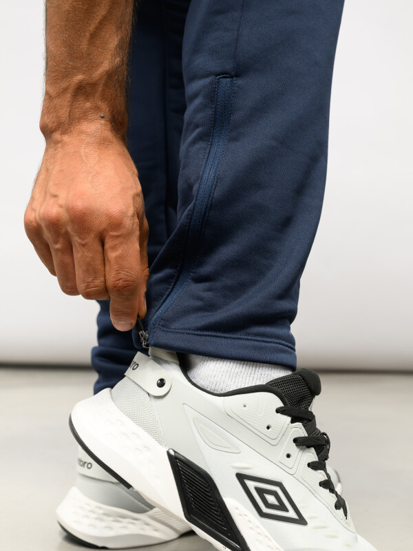 Pantalón Deportivo Training Core Umbro Hombre 001