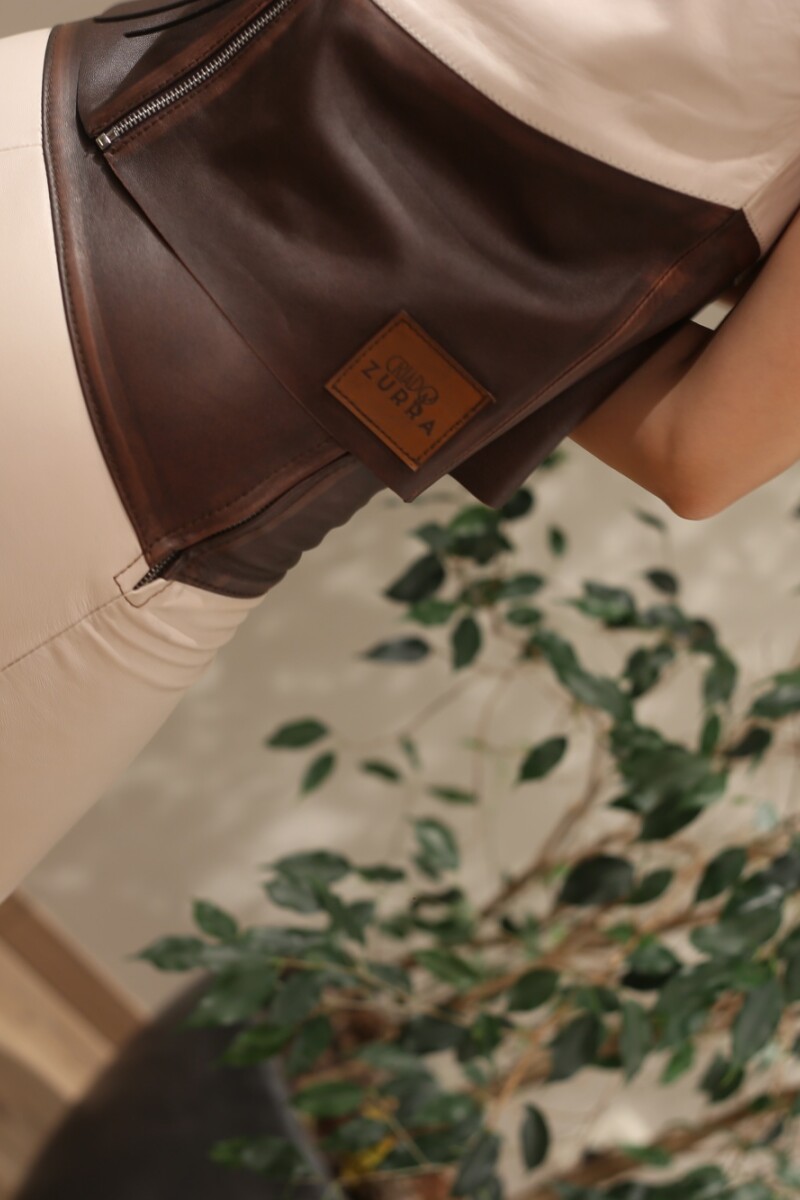 Falda Blanche NEGRO Y CRUDO