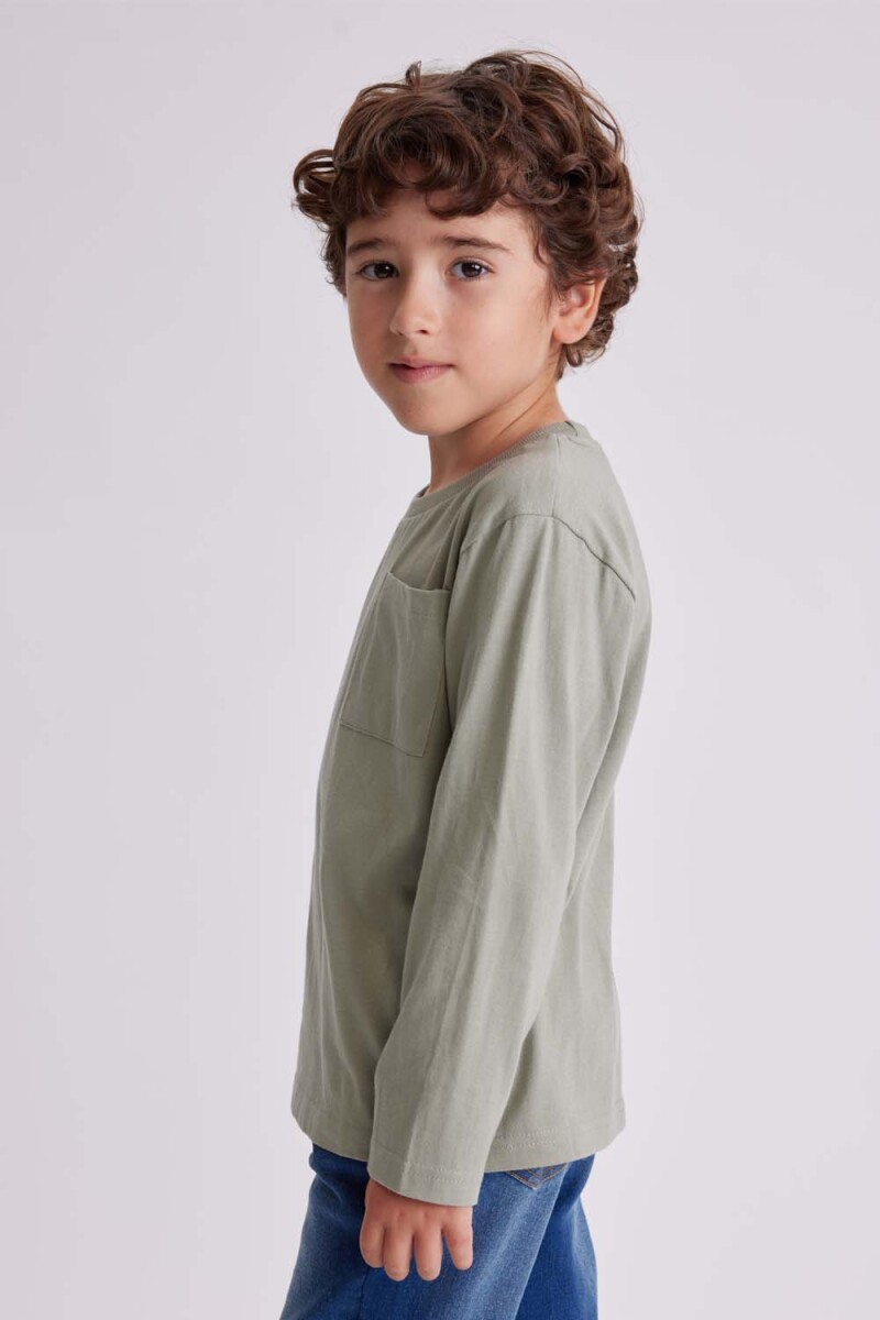 Remera manga larga con bolsillo Verde