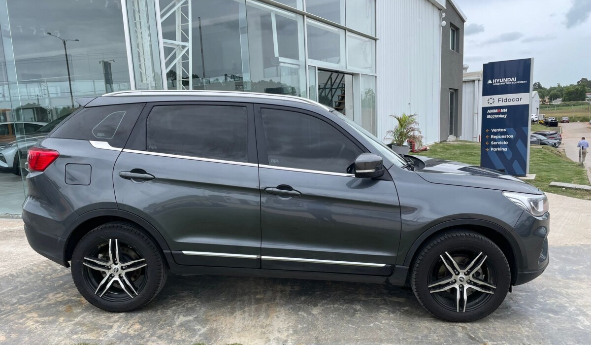 Lifan X70 2.0 MT Full Tech - 2019 Lifan X70 2.0 MT Full Tech - 2019