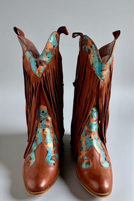 Botas Keira Terra Con Flecos Y Arte Botas Keira Terra Con Flecos Y Arte