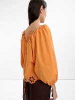 Blusa Con Bordados Perforados naranja