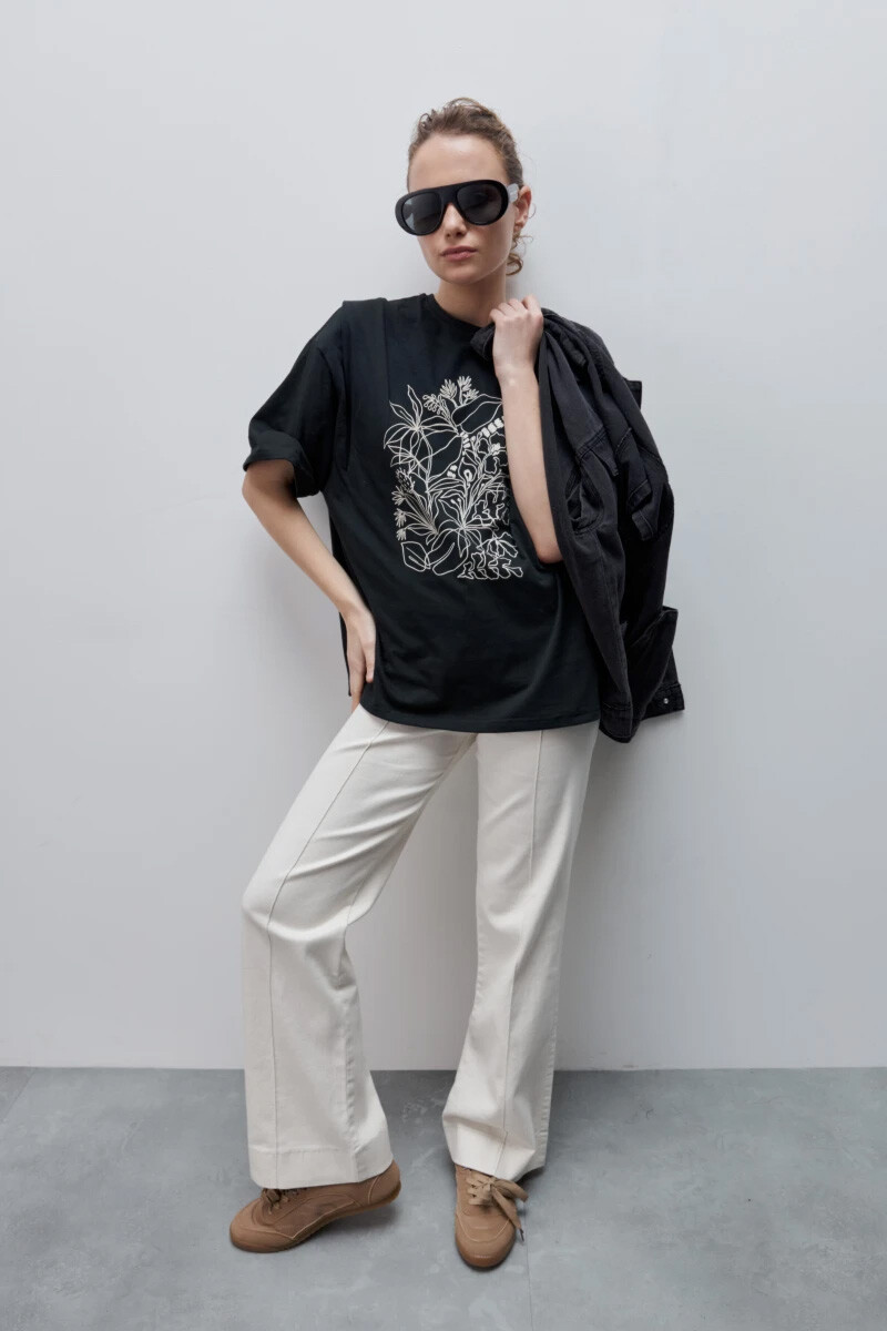 Remera Meca Daniel Cassin Negro