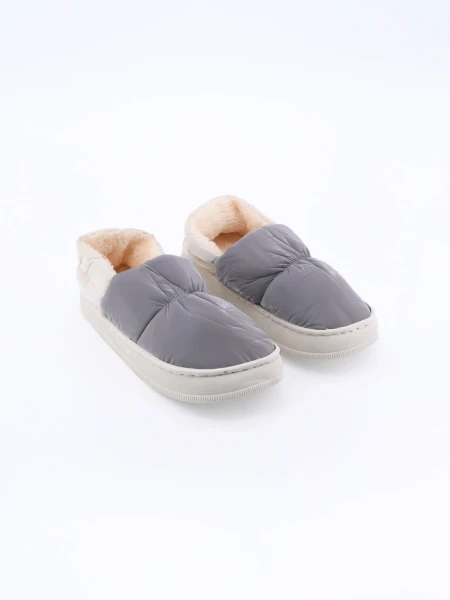 PANTUFLA SEVEN GRIS