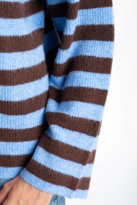 Sweater Polo Medio Cierre Rayado Chocolate