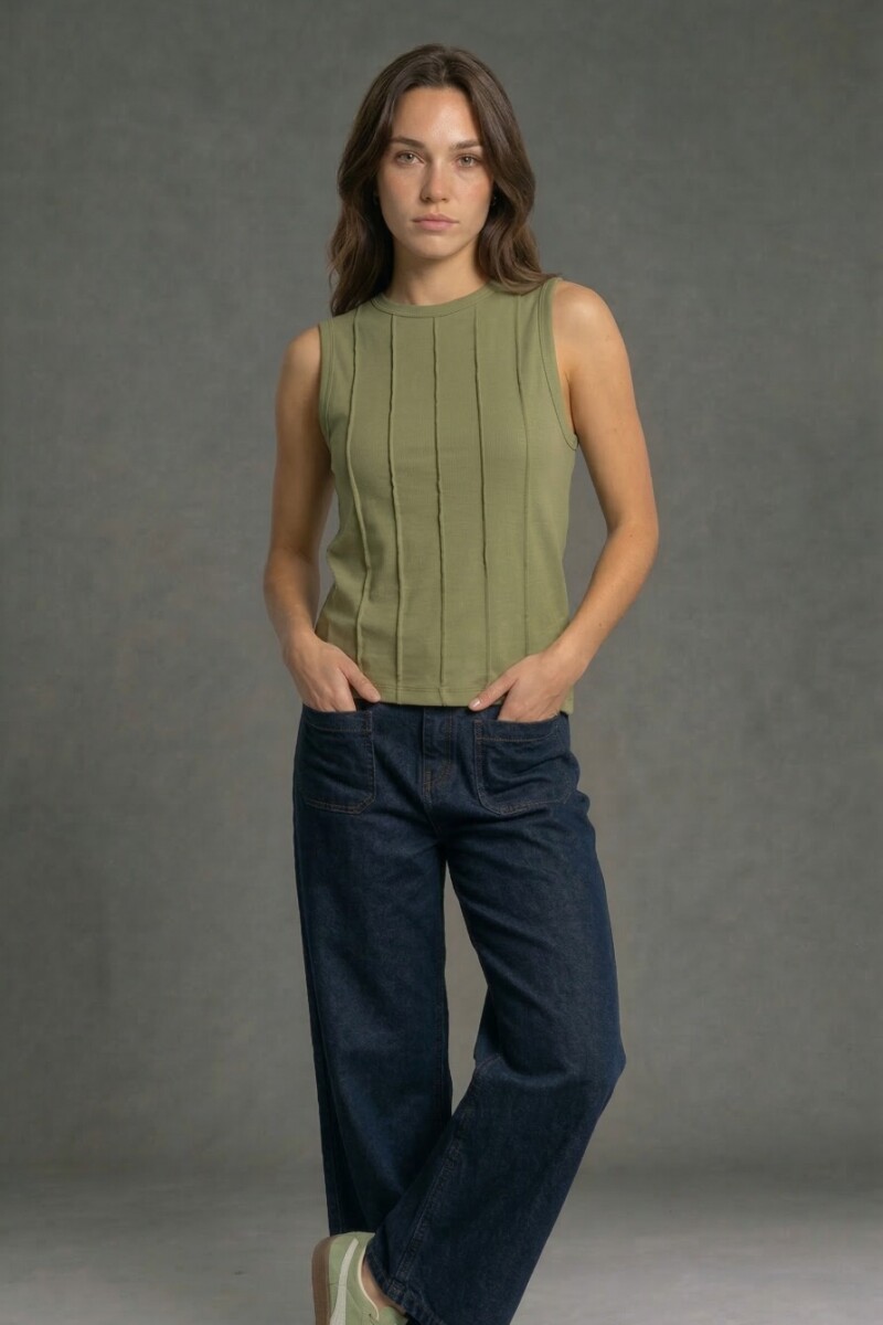 Musculosa Carolina. Musculosa Carolina.