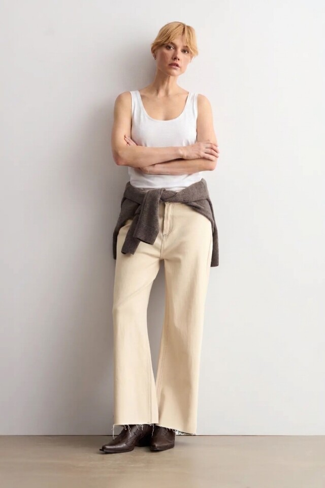 Musculosa escote a la base blanco