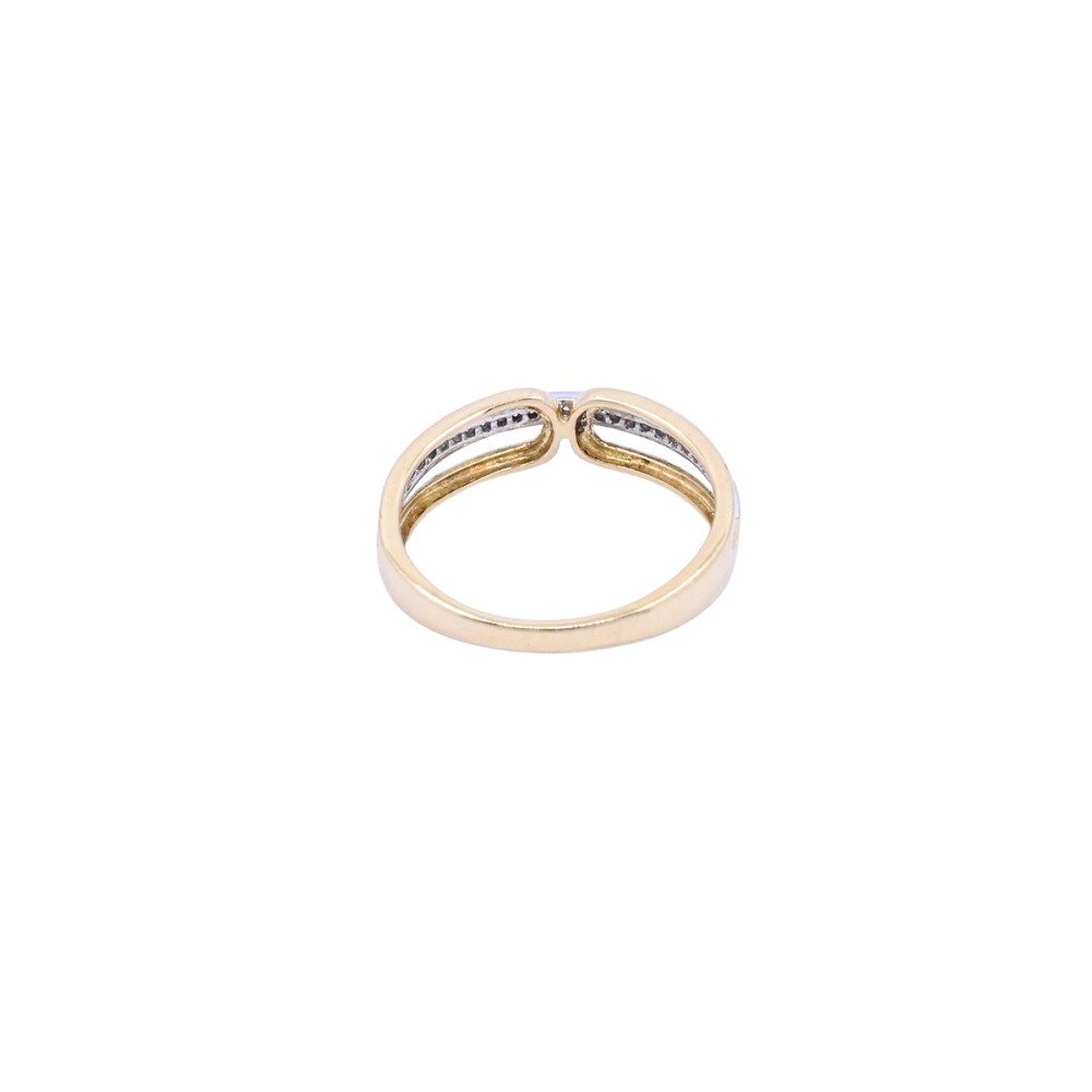 Anillo oro 18k 2 tonos con brillantes. Anillo oro 18k 2 tonos con brillantes.