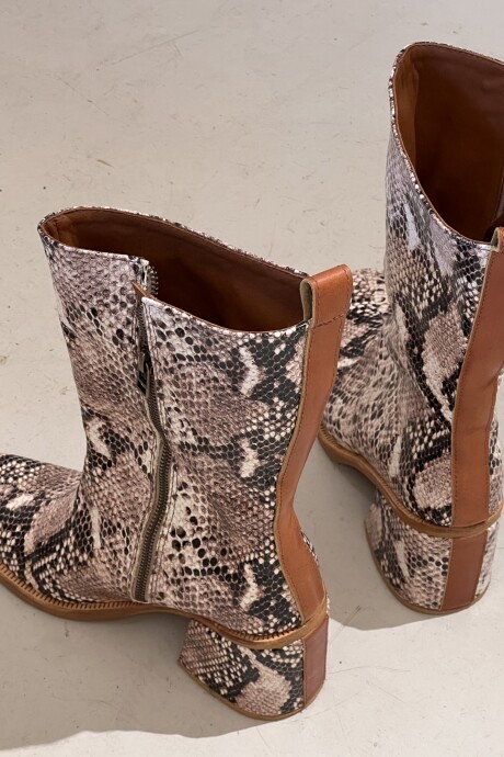 Square City boots Snake Blanca