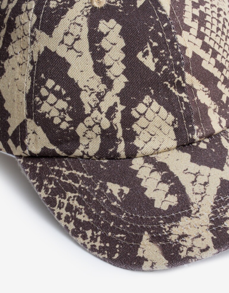 Caps Cap Con Estampado Snake Print - Estampado Animal Print