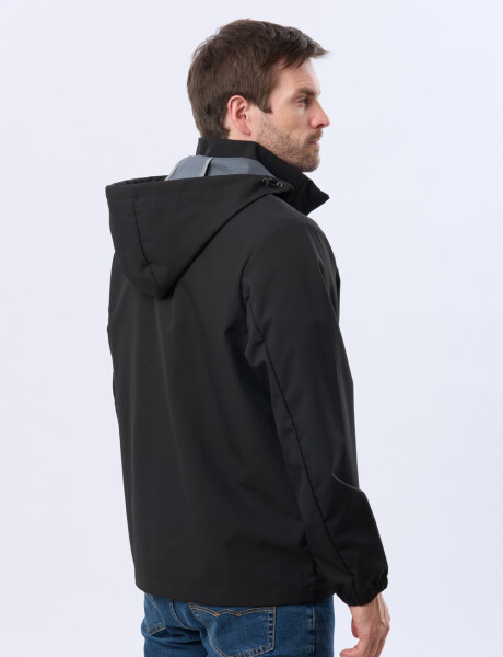 CAMPERA CON CAPUCHA DESMONTABLE Negro