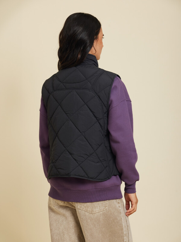 CHALECO JIZU RUSTY Negro