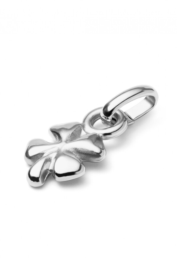 CHARM BAÑADO EN PLATA DE LEY CON FORMA DE TREBOL. Charm