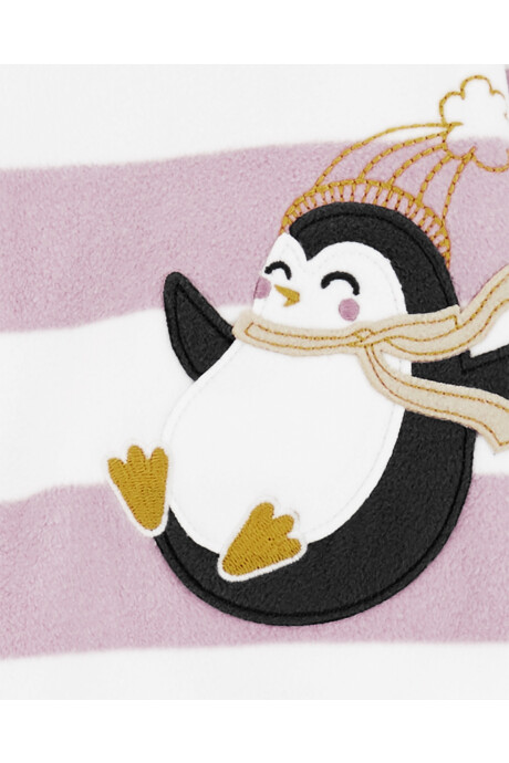 Pijama una pieza de micropolar, con pie, diseño a rayas y estampa pingüino. Talles 2-5T Pijama una pieza de micropolar, con pie, diseño a rayas y estampa pingüino. Talles 2-5T