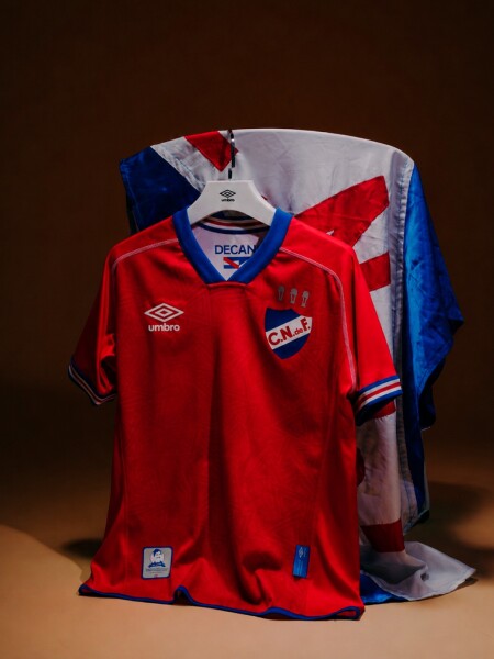 Camiseta Away 1 VERSION JUGADOR Nacional Hombre Rojo, Blanco