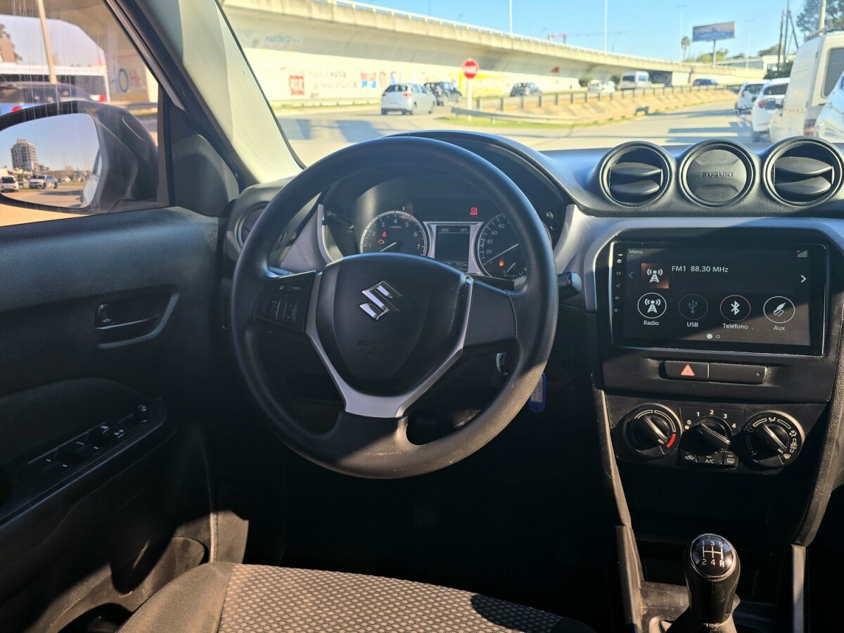 Suzuki Vitara GL 2020 EXCELENTE ESTADO! | Permuta / Financia Suzuki Vitara GL 2020 EXCELENTE ESTADO! | Permuta / Financia