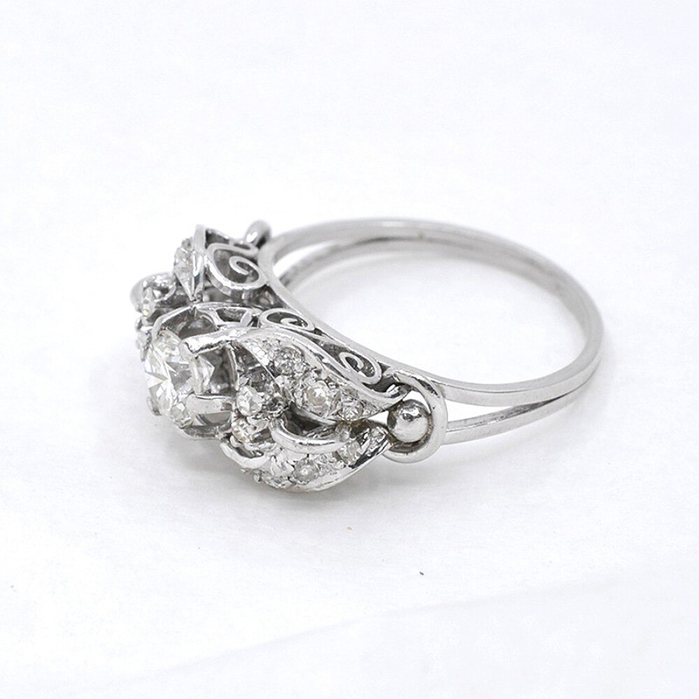 Anillo Antiguo En Oro 18K Y Brillantes Anillo Antiguo En Oro 18K Y Brillantes