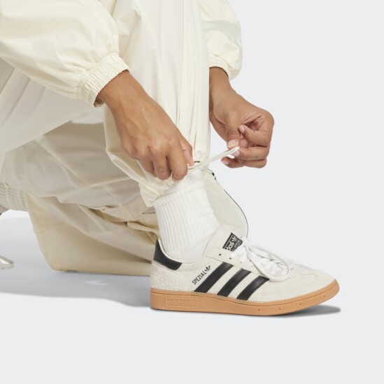 Pantalón Adidas Woven Blanco