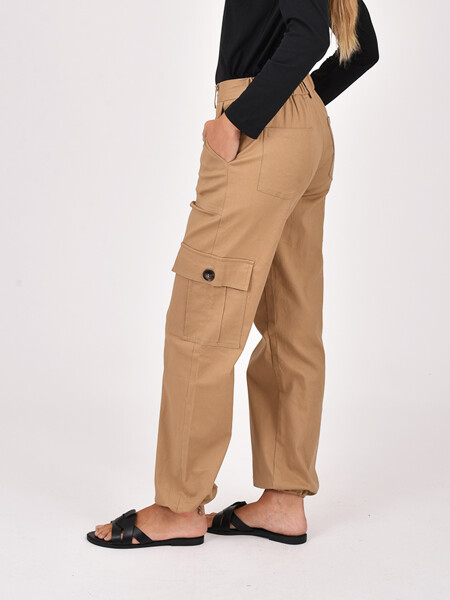 CARGO AMIRA KAKI