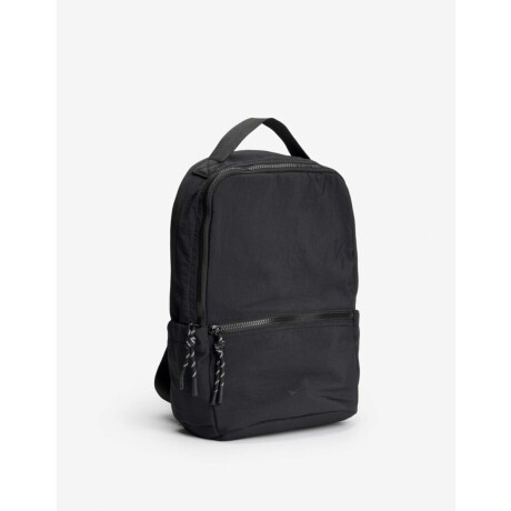 Mochila Con Bolsillo Delantero Y Laterales Negro