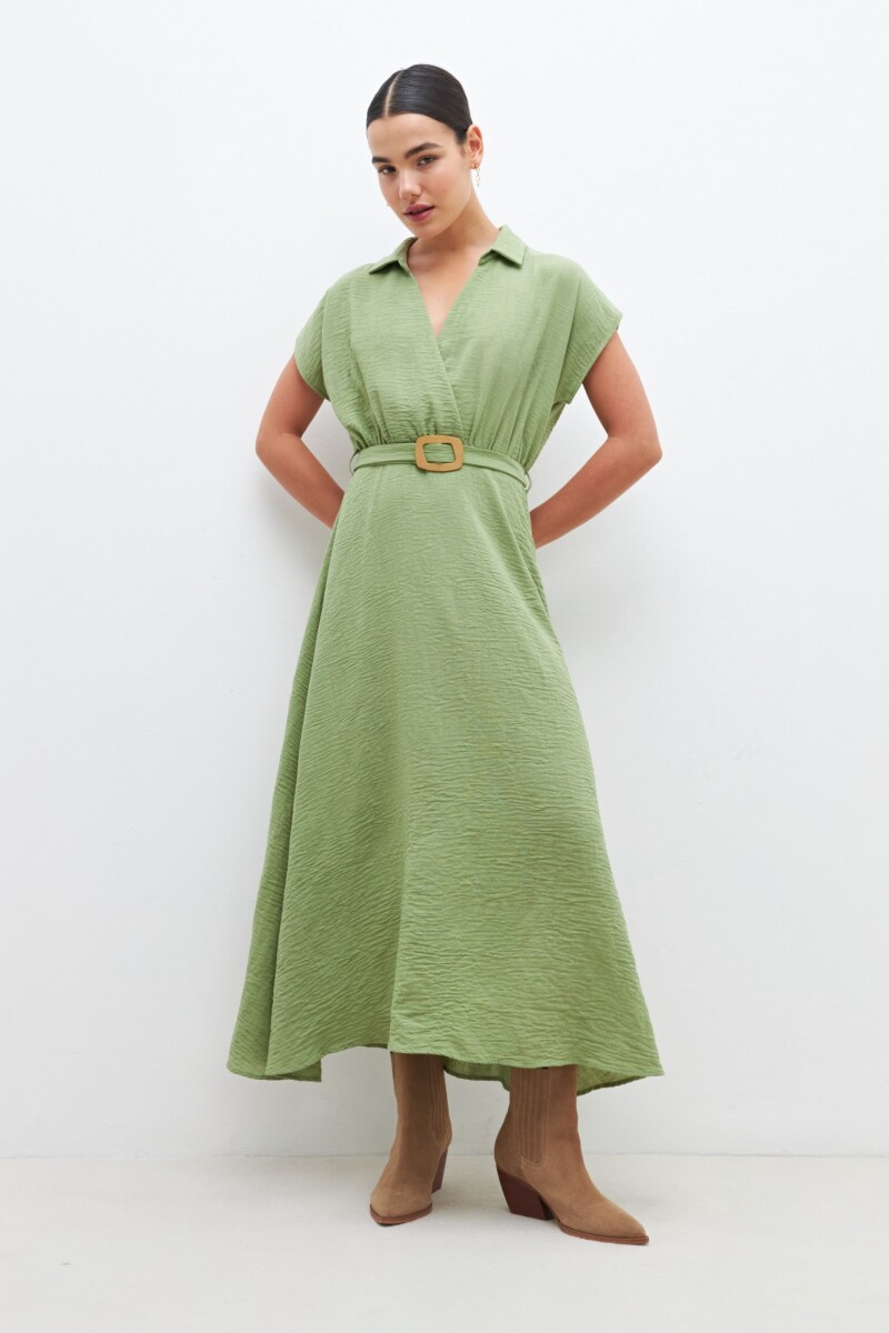 Vestido evasé con cinto pistacho