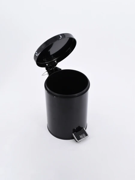 PAPELERA CON PEDAL NEGRO
