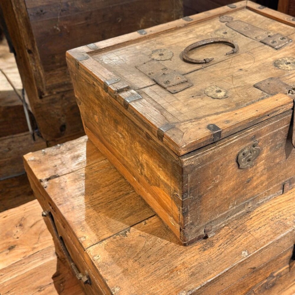 Caja Jaipur Caja Jaipur