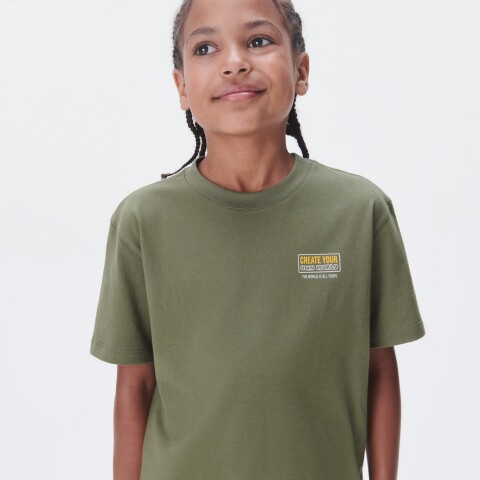 CAMISETA MM MASC OLIVA MEDIO
