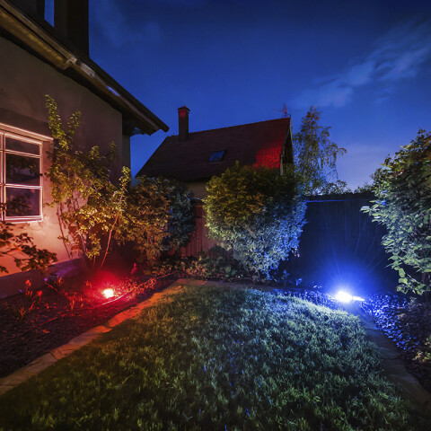 Proyector solar LED IP54 200Lm luz RGB IX3075