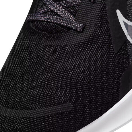 Championes Nike Quest 5 Black & Lilac